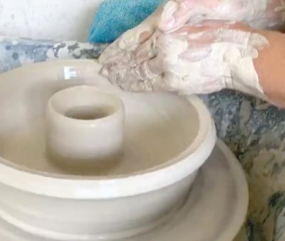Jo spinning pottery